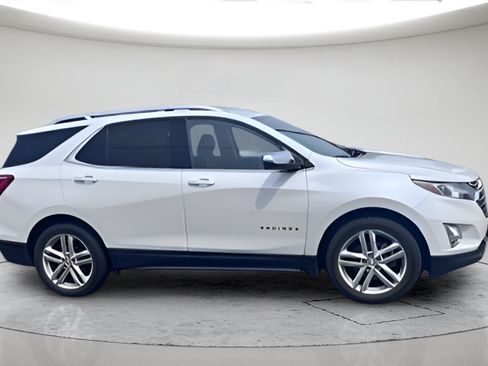 Used 2019 Chevrolet Equinox Premier AWD/4WD image 2