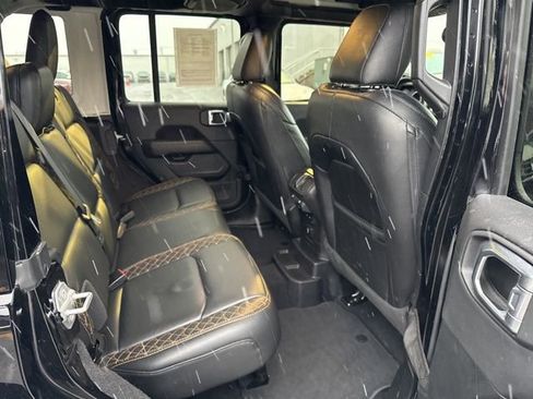 Used 2021 Jeep Wrangler Unlimited Sahara image 21