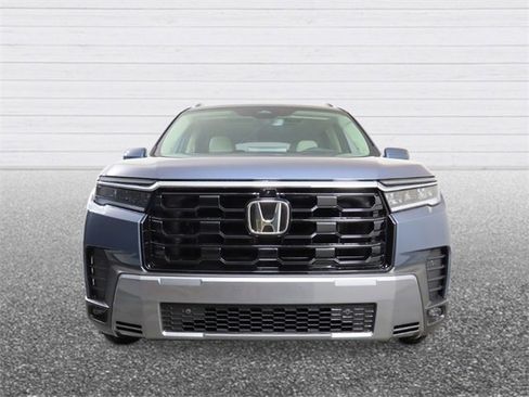 New 2026 Honda Pilot Touring image 8