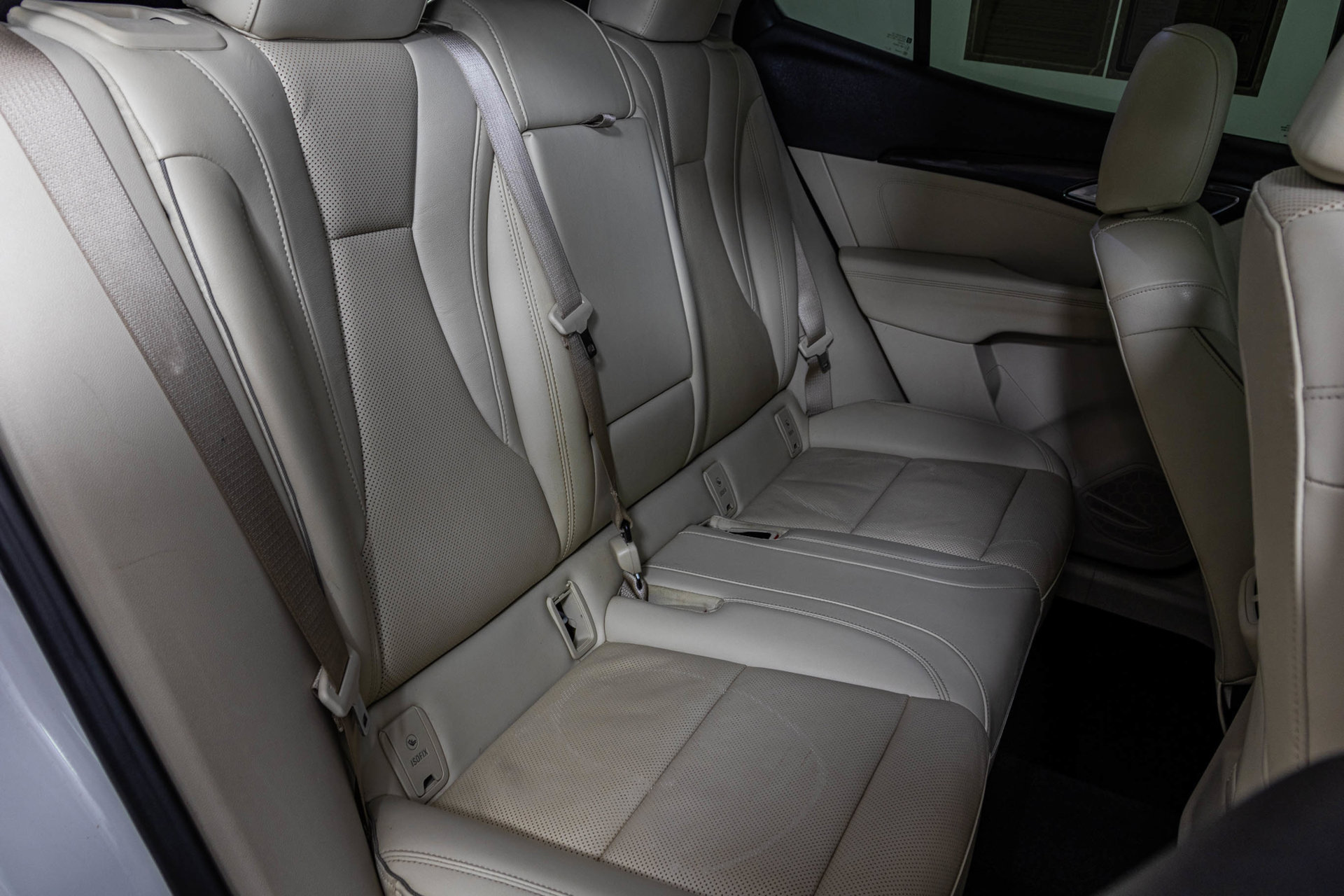 Used 2022 Buick Envision Essence w/ Technology Package I FWD image 44