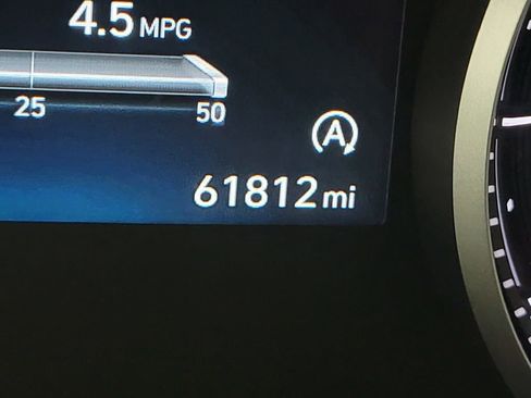 Used 2023 Hyundai Santa Fe SEL image 17