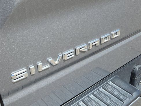 Used 2023 Chevrolet Silverado 1500 RST AWD/4WD image 16