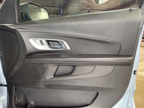 Used 2015 Chevrolet Equinox LS FWD image 18