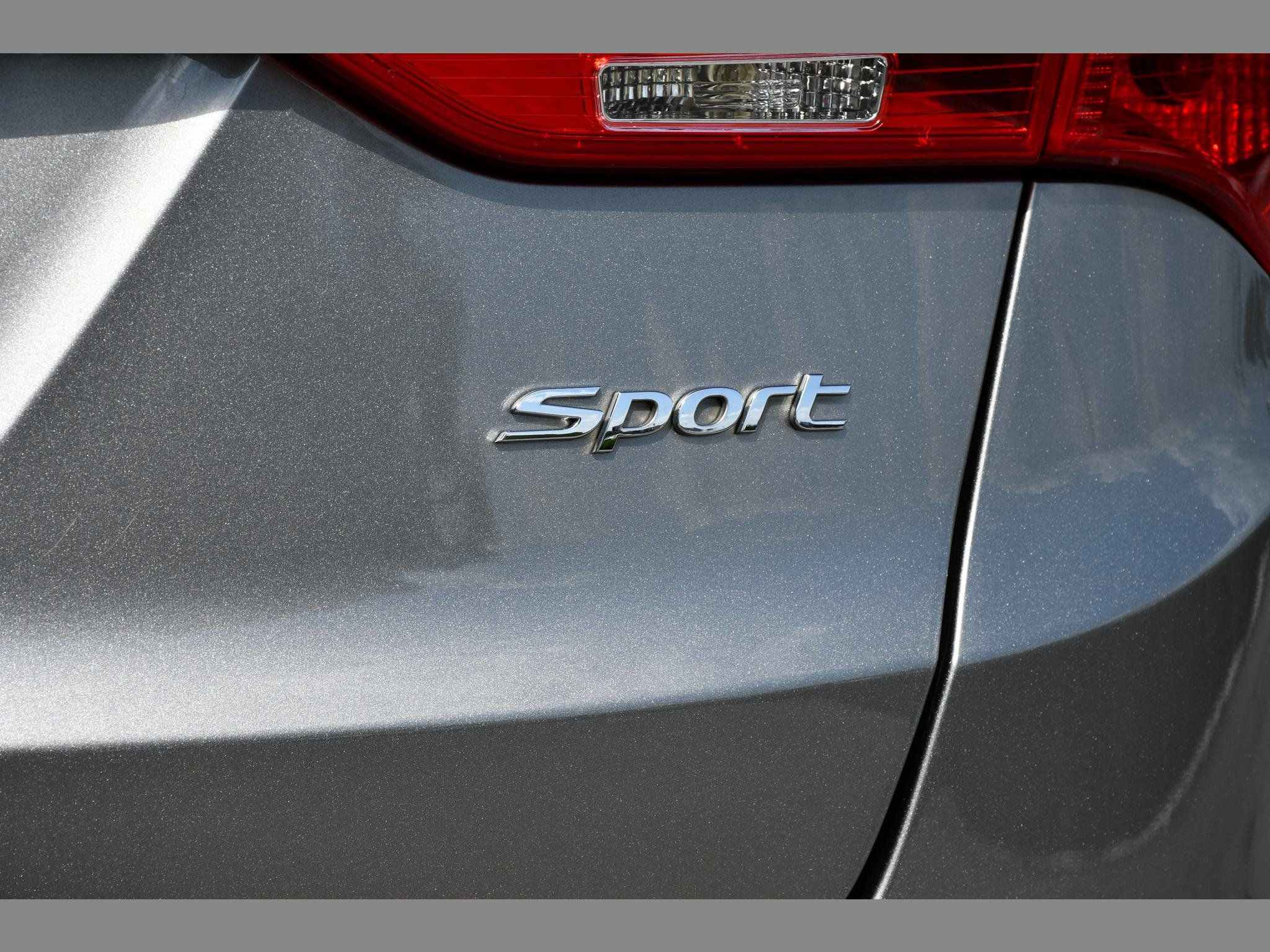 Used 2016 Hyundai Santa Fe Sport w/ Option Group 03 FWD image 21