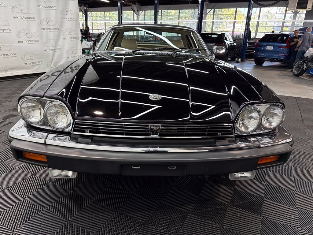 Used 1988 Jaguar XJS V12 Convertible RWD image 13