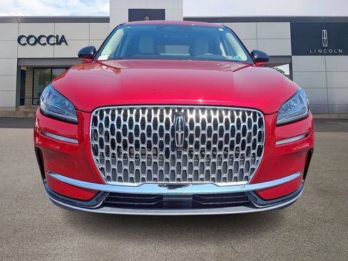 Certified 2025 Lincoln Corsair AWD image 2