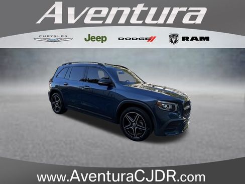 Used 2023 Mercedes-Benz GLB 250 image 1