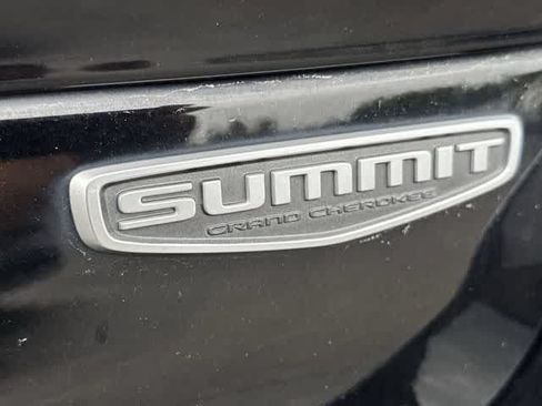 Used 2021 Jeep Grand Cherokee L Summit w/ Advanced Protech Group IV AWD/4WD image 12
