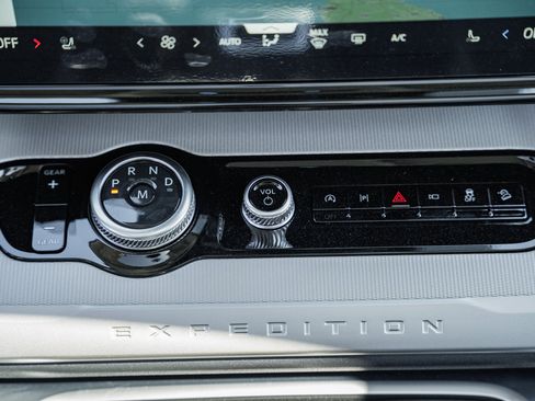 New 2026 Ford Expedition Max Active image 30