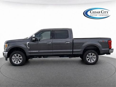Used 2017 Ford F250 Lariat w/ Lariat Ultimate Package AWD/4WD image 6