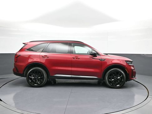 Used 2023 Kia Sorento SX AWD/4WD image 5
