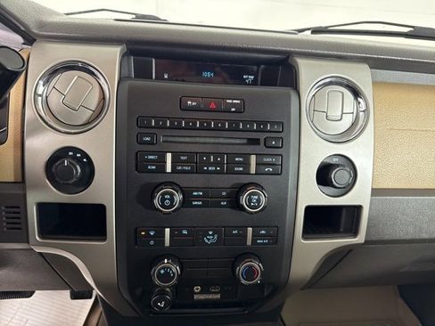 Used 2011 Ford F150 XLT w/ XLT Chrome Pkg image 29