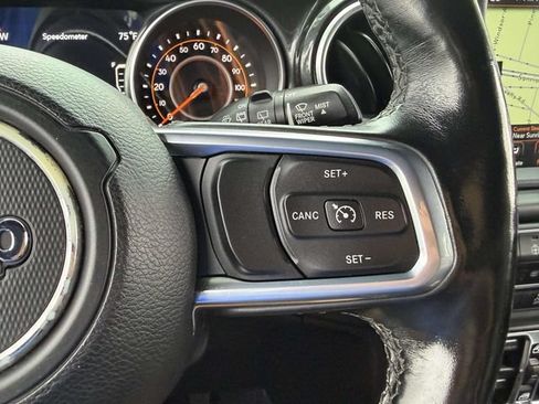 Used 2020 Jeep Wrangler Unlimited Sahara AWD/4WD image 25