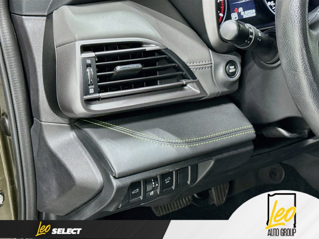 Used 2025 Subaru Outback Onyx Edition AWD/4WD image 13