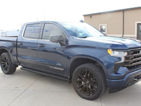 Used 2022 Chevrolet Silverado 1500 High Country w/ High Country Premium Package image 13