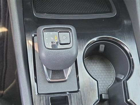 Used 2021 Nissan Rogue SV FWD image 8