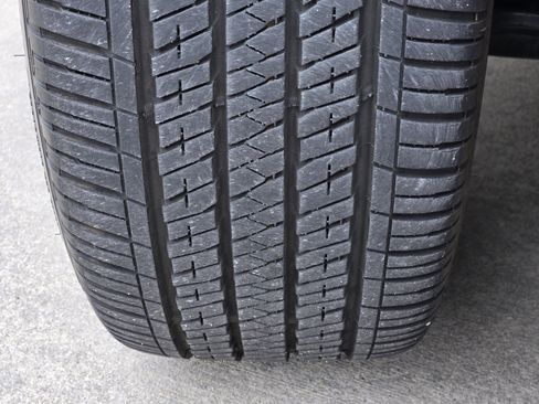 Certified 2025 Lexus UX 300h FWD image 19