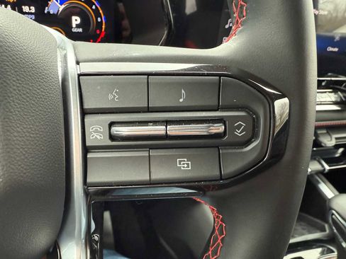 Used 2026 Chevrolet Colorado Z71 image 43