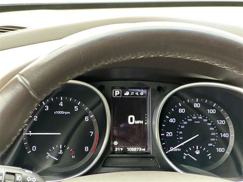 Used 2017 Hyundai Santa Fe Sport image 13