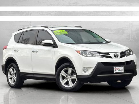 Used 2014 Toyota RAV4 XLE image 2