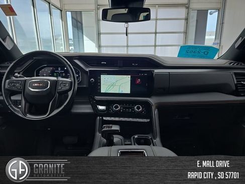 Used 2022 GMC Sierra 1500 AT4 w/ AT4 Preferred Package image 12