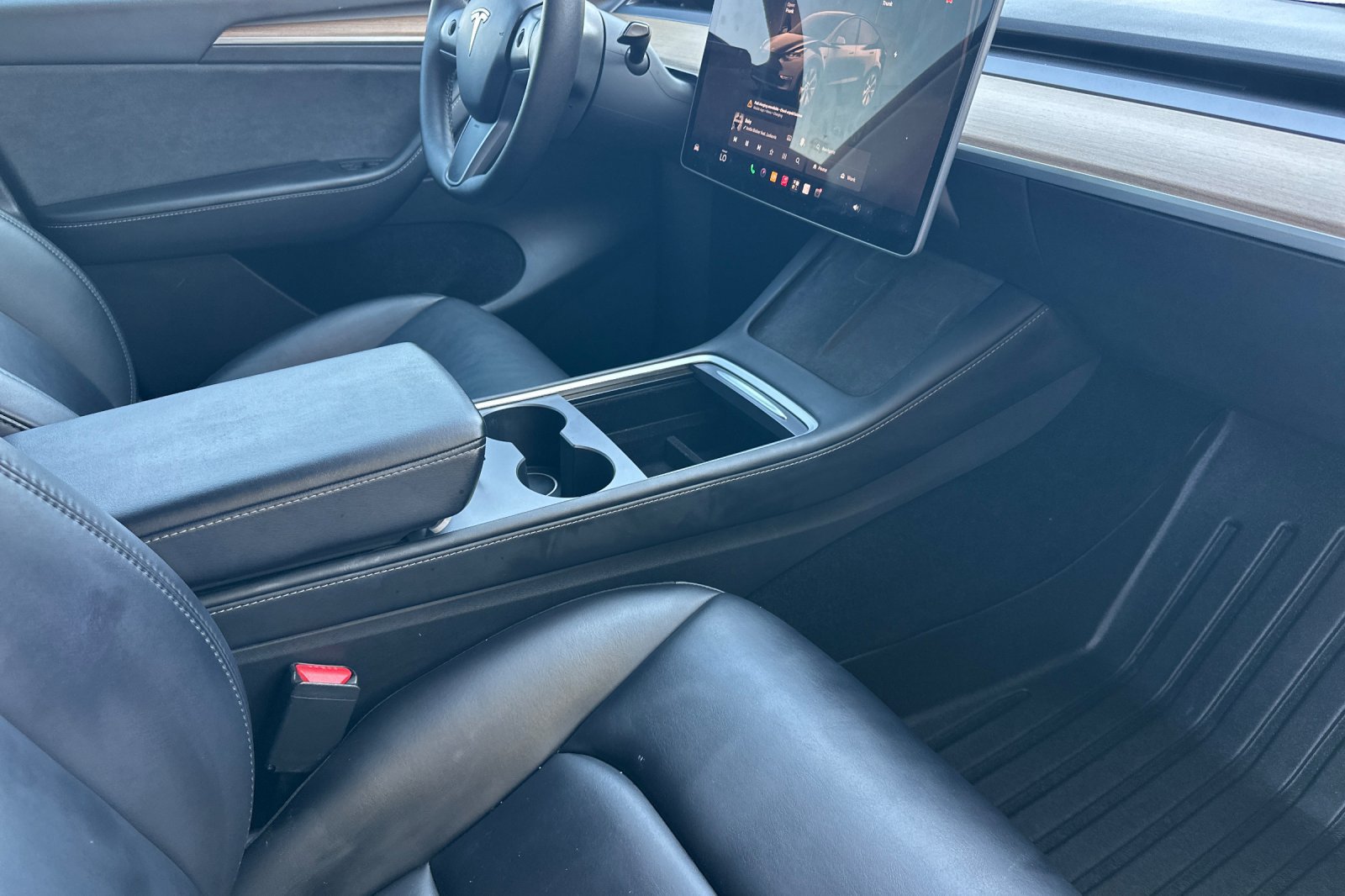 Used 2023 Tesla Model Y Long Range AWD/4WD image 16