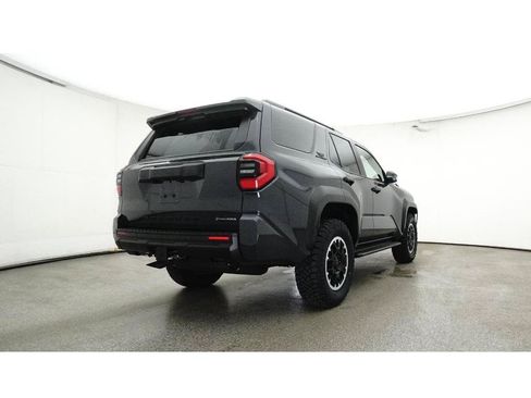 Used 2025 Toyota 4Runner TRD Off-Road AWD/4WD image 24