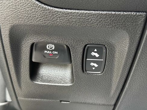 Used 2022 RAM 1500 Big Horn RWD image 43