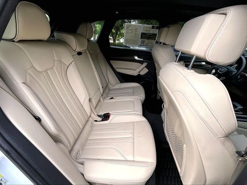 Used 2025 Audi Q5 e Premium Plus w/ Premium Plus Package AWD/4WD image 20