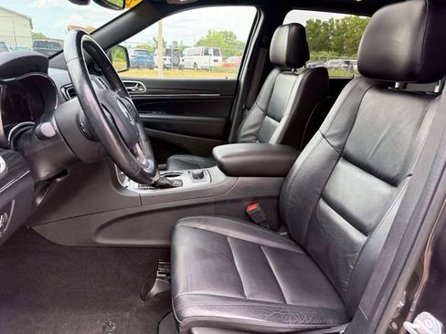 Used 2021 Jeep Grand Cherokee Limited AWD/4WD image 17