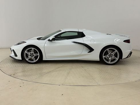 Used 2024 Chevrolet Corvette Stingray Preferred Conv w/ Z51 Performance Package RWD image 2