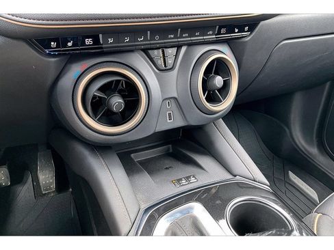 Used 2023 Chevrolet Blazer Premier w/ Enhanced Convenience Package AWD/4WD image 24
