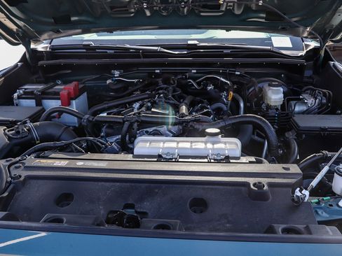 Used 2025 Toyota 4Runner TRD Off-Road image 24