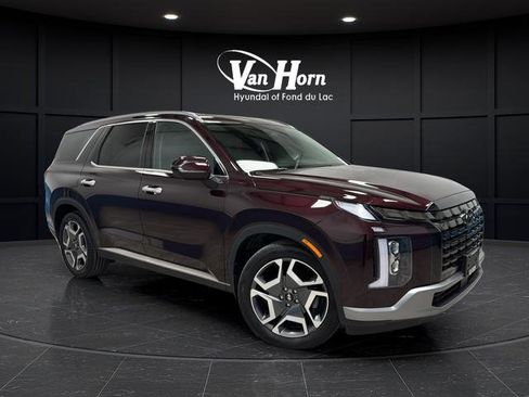 Used 2024 Hyundai Palisade Limited image 1