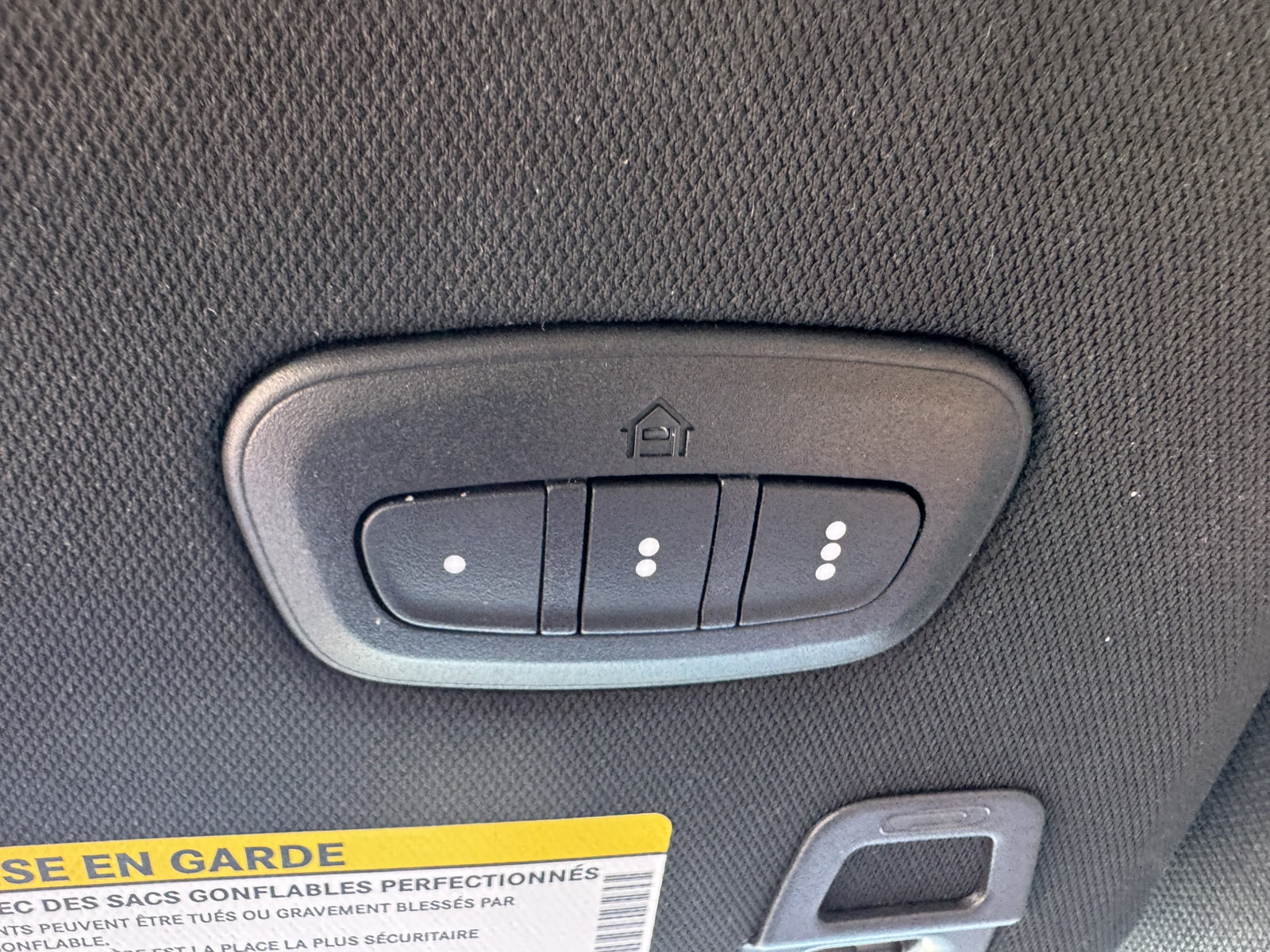 Used 2025 Jeep Grand Cherokee Limited w/ Luxury Tech Group II RWD image 29