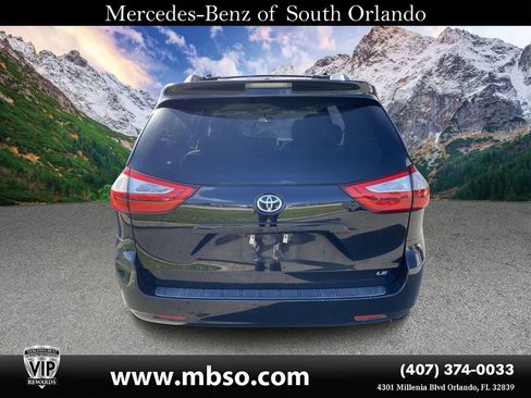 Used 2017 Toyota Sienna LE FWD image 15