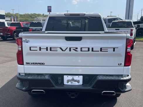 Used 2019 Chevrolet Silverado 1500 LT Trail Boss AWD/4WD image 4