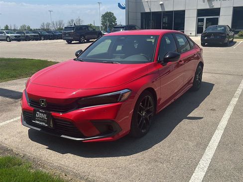 Used 2023 Honda Civic Sport image 4