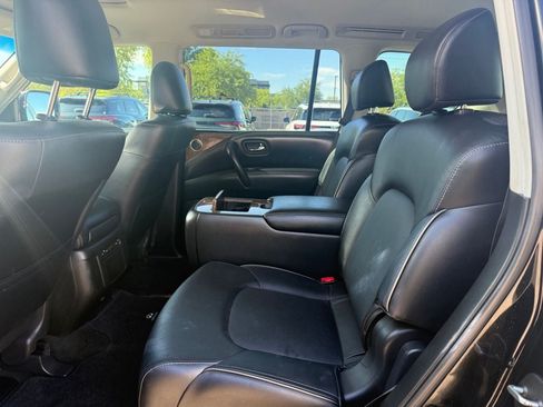 Used 2017 INFINITI QX80 2WD image 10
