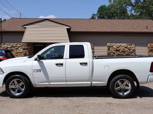 Used 2017 RAM 1500 Express w/ Express Value Package AWD/4WD image 6