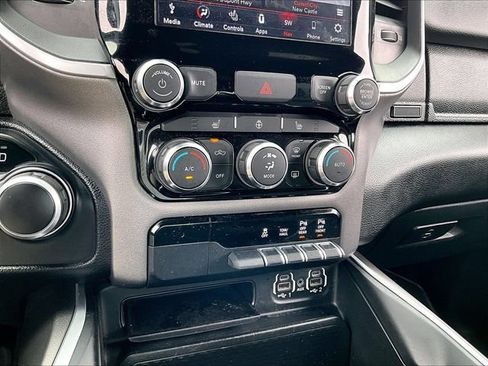Used 2020 RAM 1500 Big Horn AWD/4WD image 26