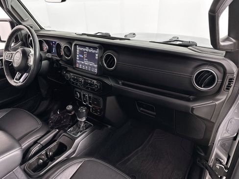 Used 2023 Jeep Wrangler Sahara w/ Cold Weather Group AWD/4WD image 29
