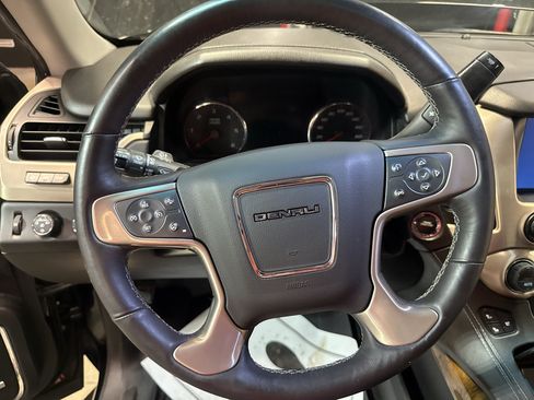 Used 2016 GMC Yukon Denali w/ Open Road Package AWD/4WD image 18