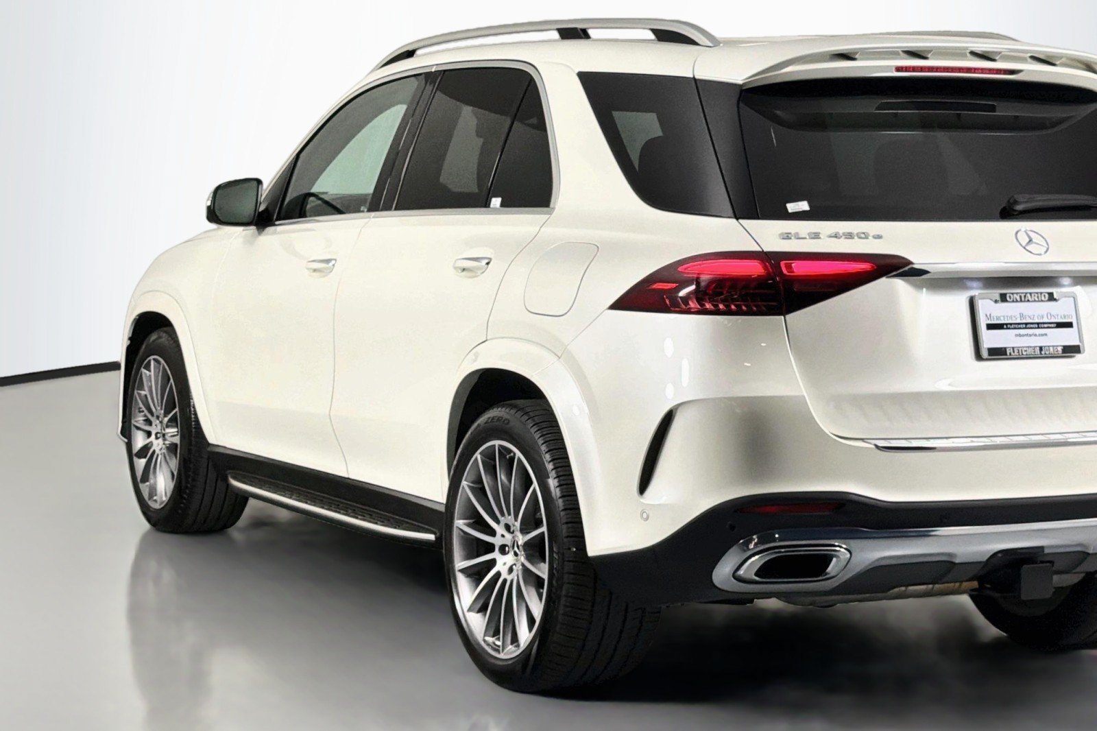 Certified 2024 Mercedes-Benz GLE 450e 4MATIC w/ AMG Line Exterior image 16