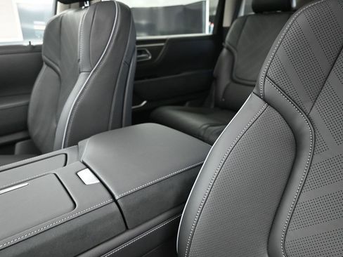 New 2026 INFINITI QX80 Luxe image 14