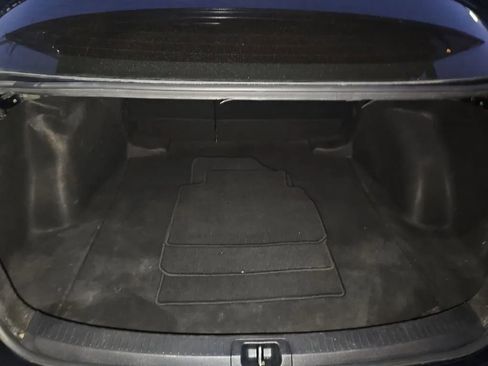 Used 2021 Toyota Corolla LE image 28