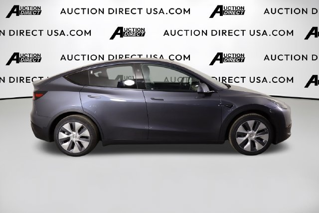 Used 2023 Tesla Model Y 2WD image 47