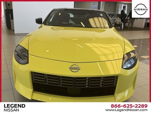 Used 2024 Nissan Z Sport w/ Floor Mat Package image 2