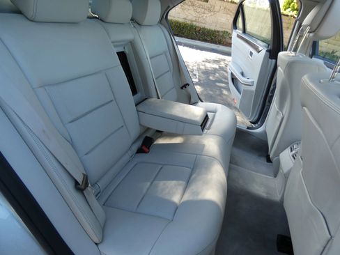 Used 2016 Mercedes-Benz E 350 Sedan w/ Premium Package image 33