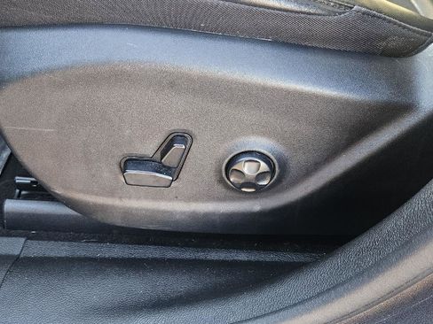 Used 2020 Jeep Cherokee Latitude Plus image 46